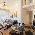 Dreamy Seaside Loft Pool, Parking, Fast Wifi Apartment *