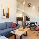 Dreamy Seaside Loft Pool, Parking, Fast Wifi *